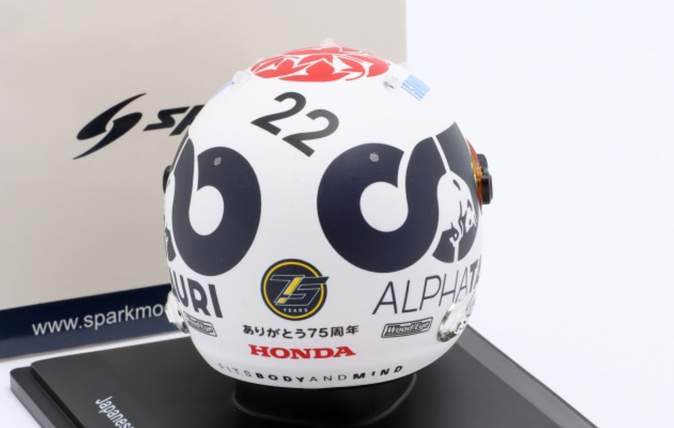 1:5 Yuki Tsunoda - Helmet - Japanese GP 2023 wit-blauw-rood Spark Schaalmodel