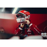 1:2 Helm Charles Leclerc – Ferrari F1 2025 | Officiële Replica - Bell Helmets
