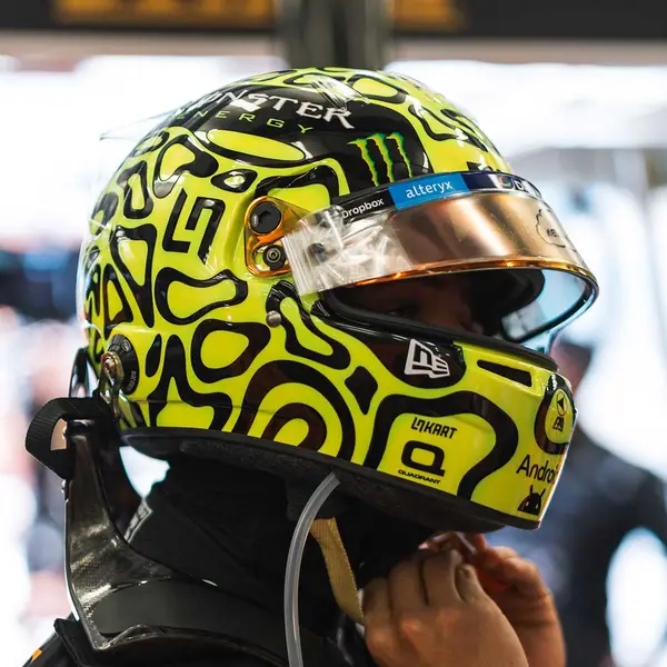 1:5 Lando Norris McLaren F1 2024 Helmet - Spark Model
