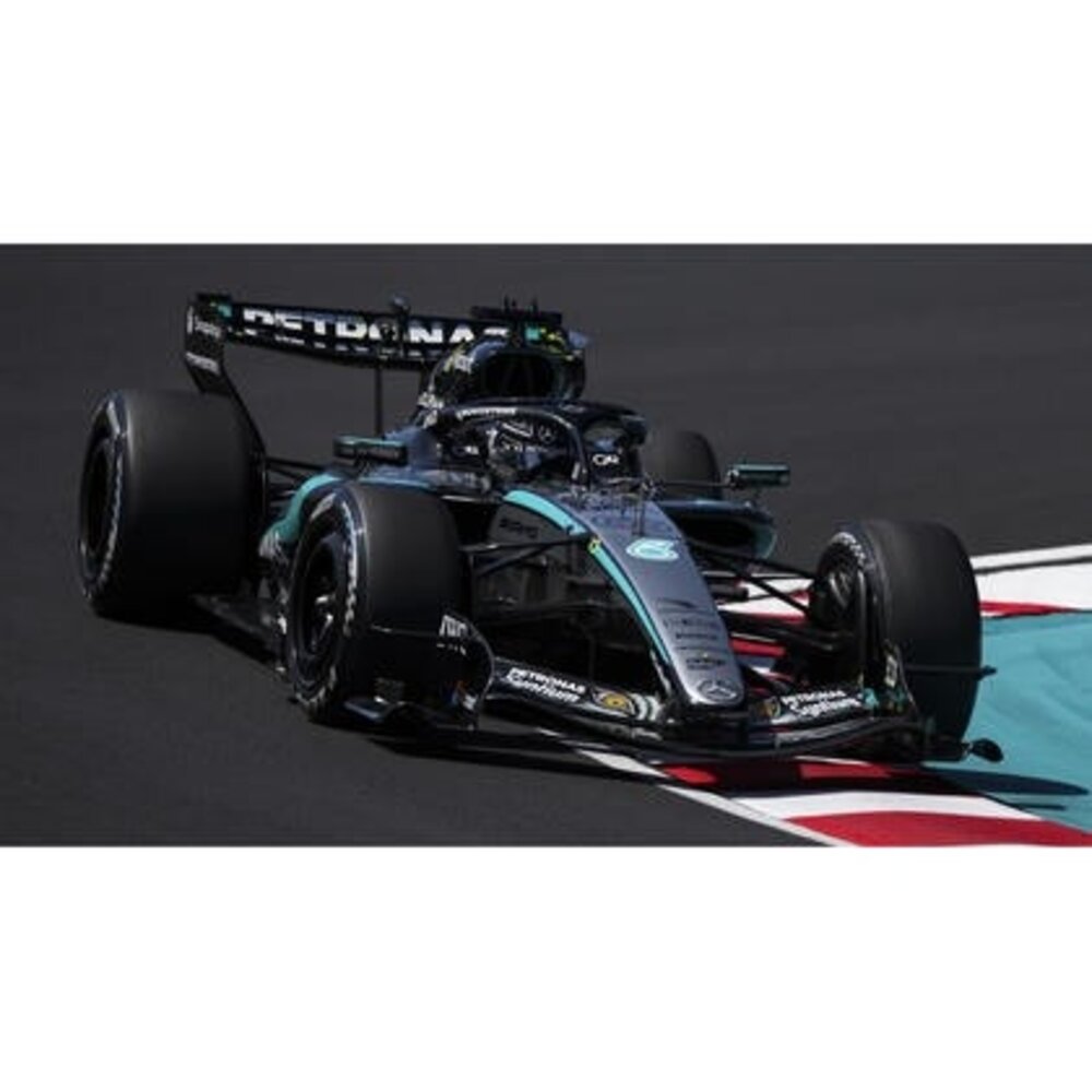 Mercedes AMG Petronas F1 Team 1:43 George Russell #63 Mercedes-AMG
