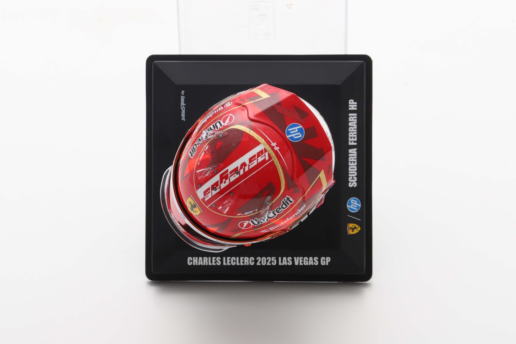 **Pre-order 1:5 Charles Leclerc Scuderia Ferrari HP - Las Vegas 2025 - Looksmart