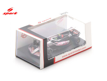 1:64 Haas VF-25 #87 Japanese GP 2025 - Oliver Bearman