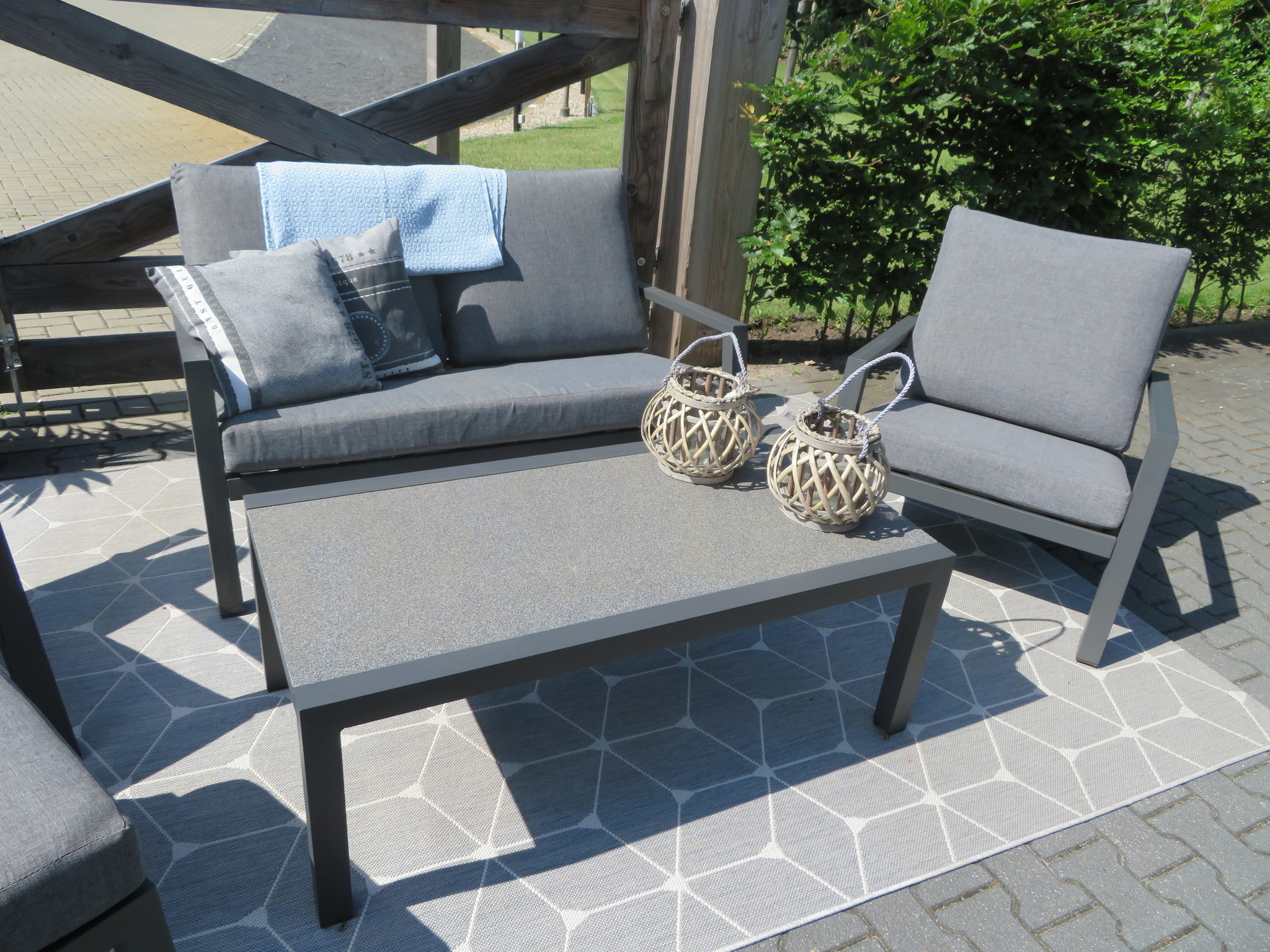 4-delige Loungeset met 2-persoonsbank | Bezano | Grafith Grey | Aluminium