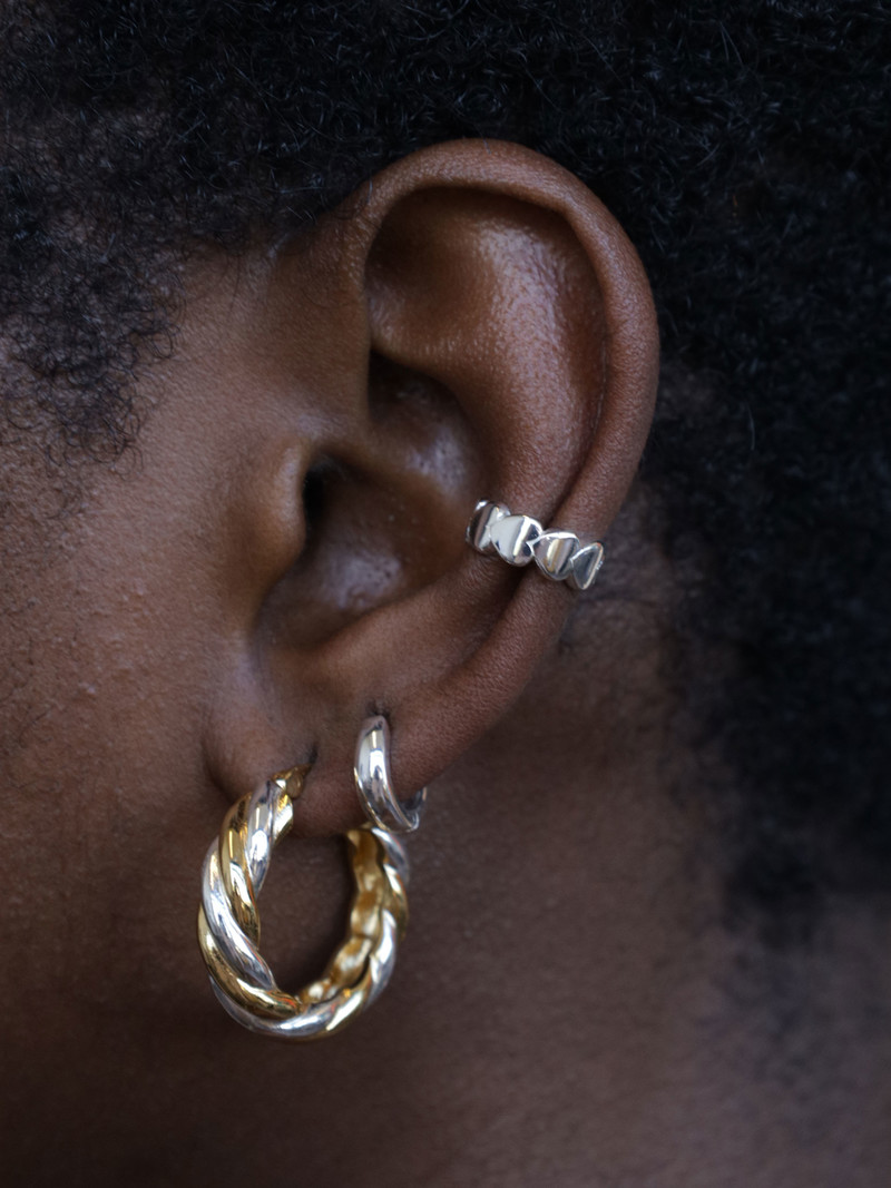 T.I.T.S. HART EAR CUFF ZILVER