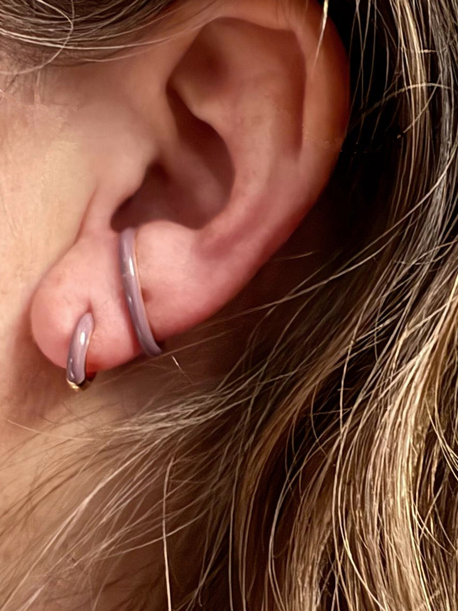 Embrace Earring Enamel Dark purple Gold