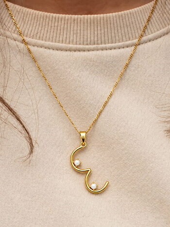 Boobelle pearl pendant