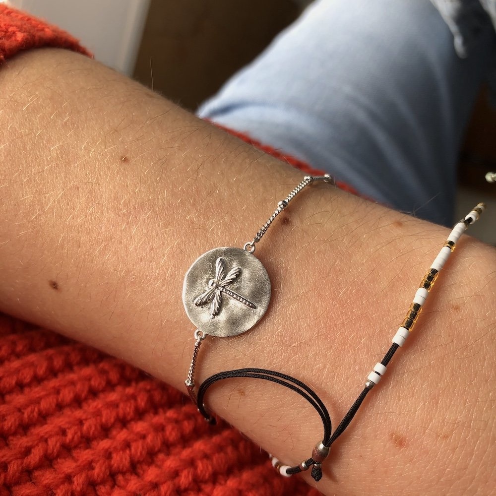 flying gold armband