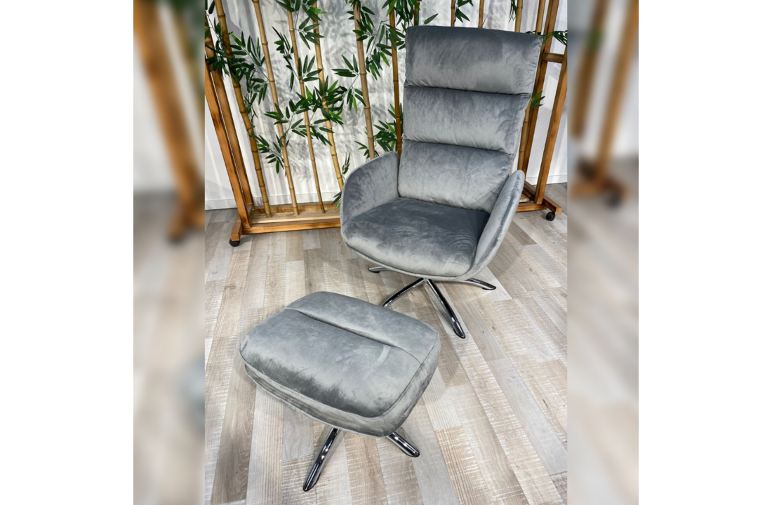 Relax Chair met voetenbank - Fauteuil met Ottoman - Lichtgrijs - Zilveren poten