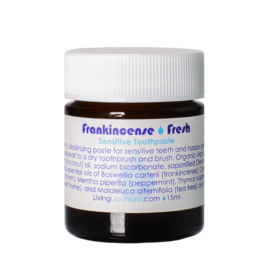 Living Libations Frankincense Fresh Sensitive Tandpasta