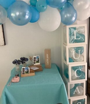 DIY ballonnen blokken met naam: Blauw/wit