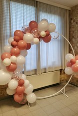 Ballonnenboog op ronde frame