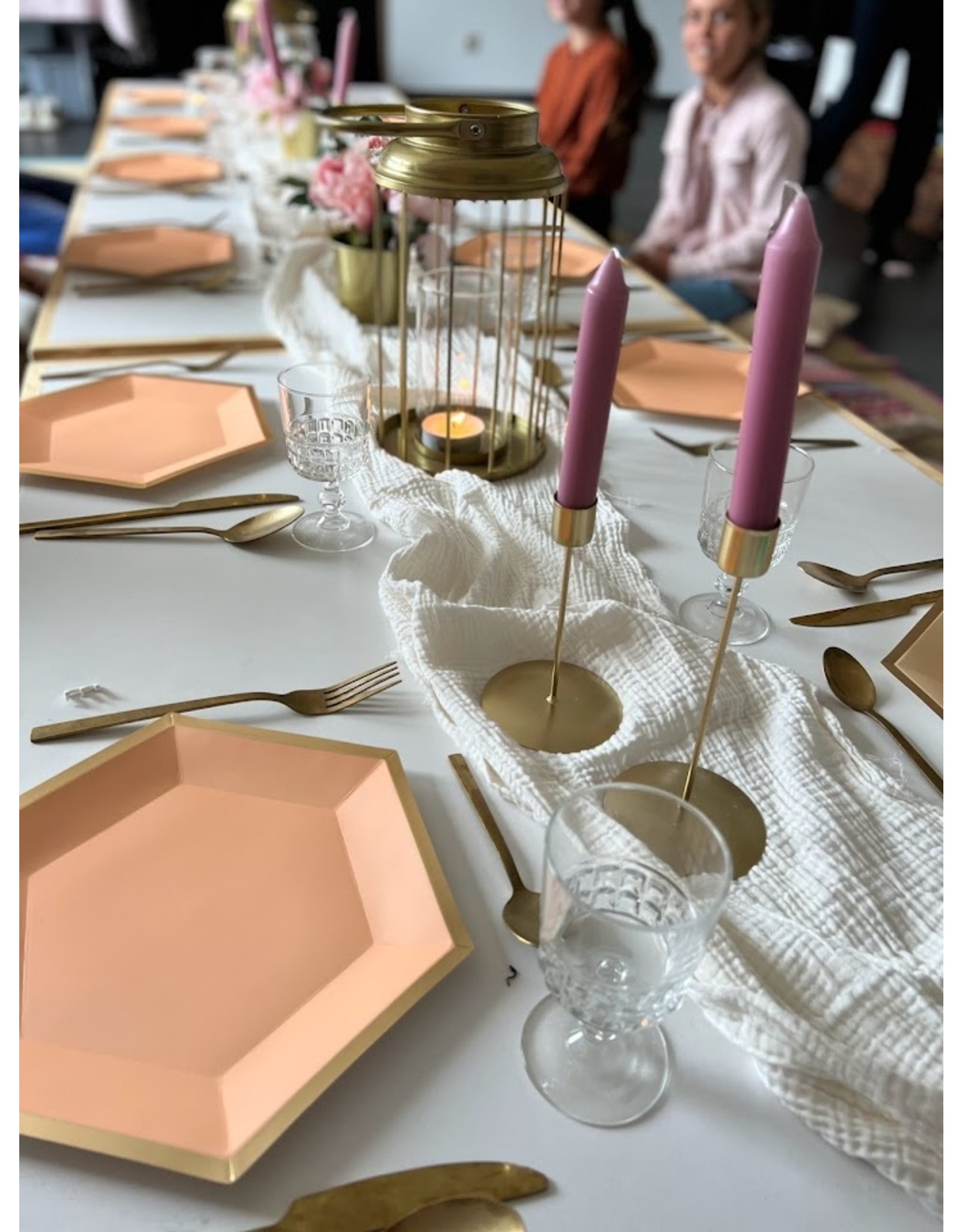 Picknicktafeltjes en decoratie te huur