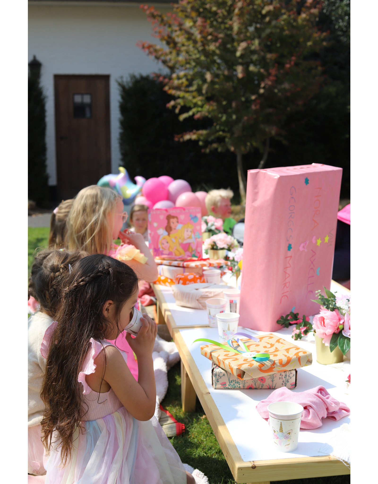 Picknicktafeltjes en decoratie te huur