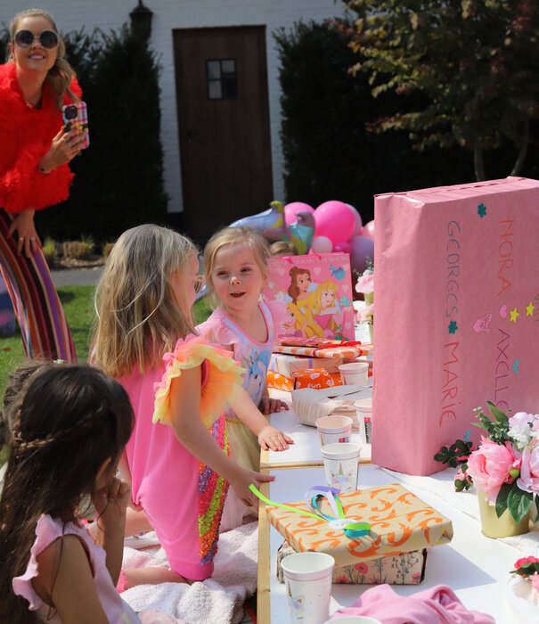 Picknicktafeltjes en decoratie te huur