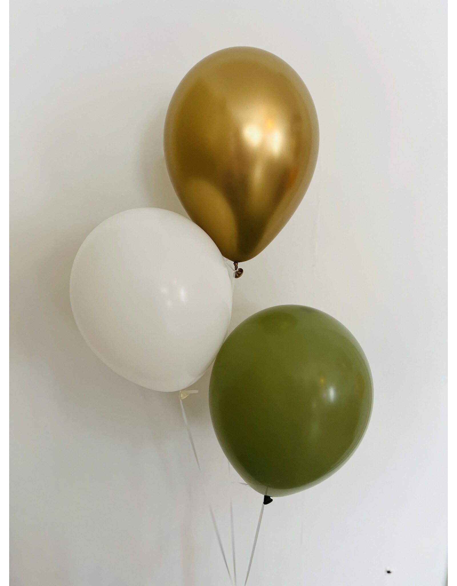 Ballonnentros gevuld met helium: Olijfgroen, goud, wit