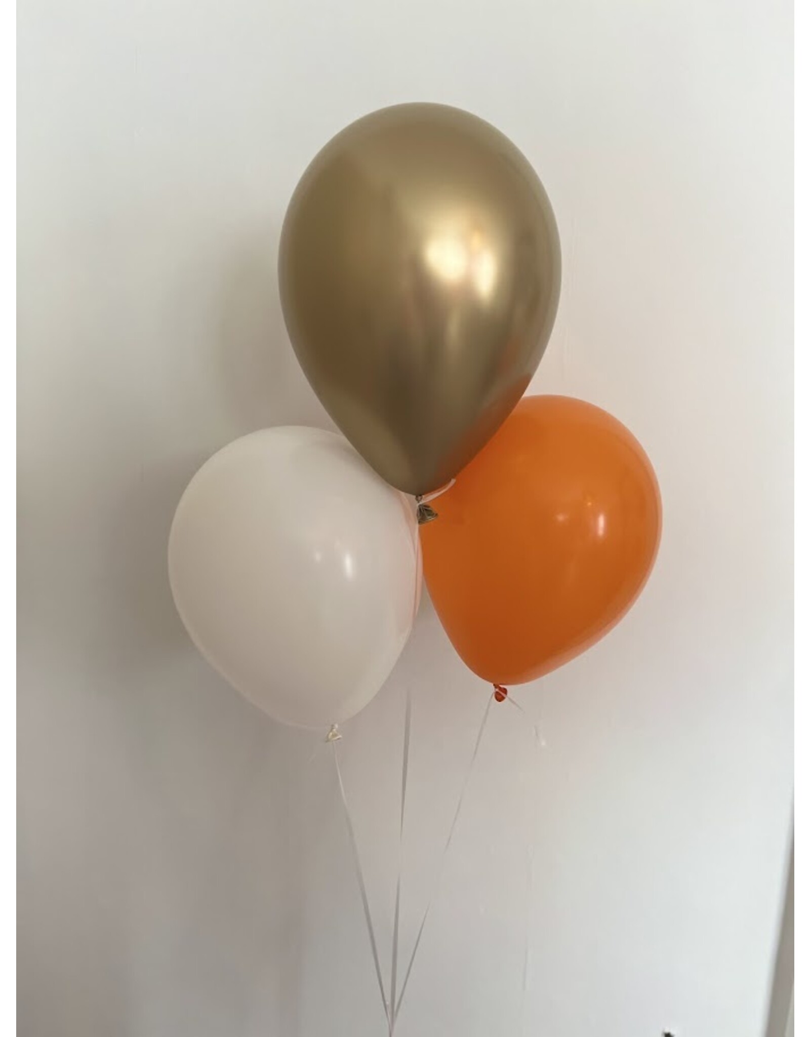 Ballonnentros gevuld met helium: Oranje, goud, wit