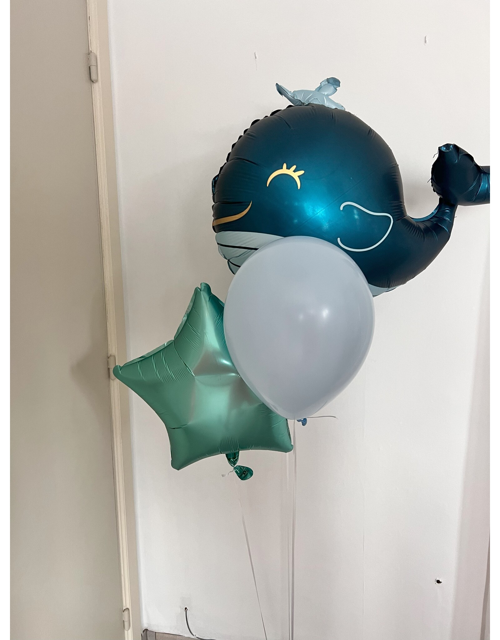 Ballonnentros walvis gevuld met helium