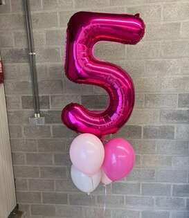 Cijferballon Fucshia gevuld met helium