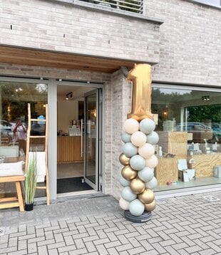 Ballonnenpilaar met cijfer