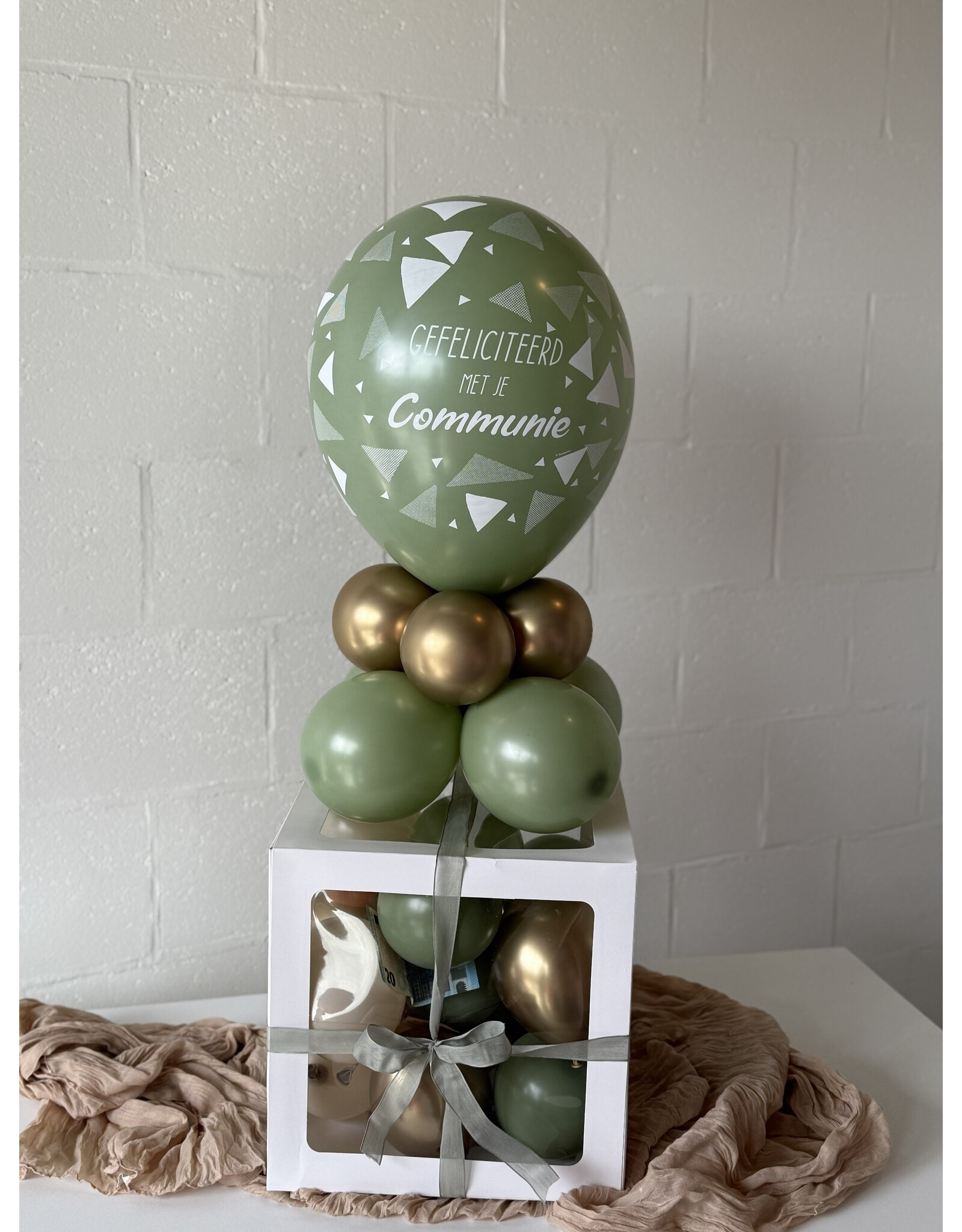 wowparty Ballonnenbox met geld - Communie