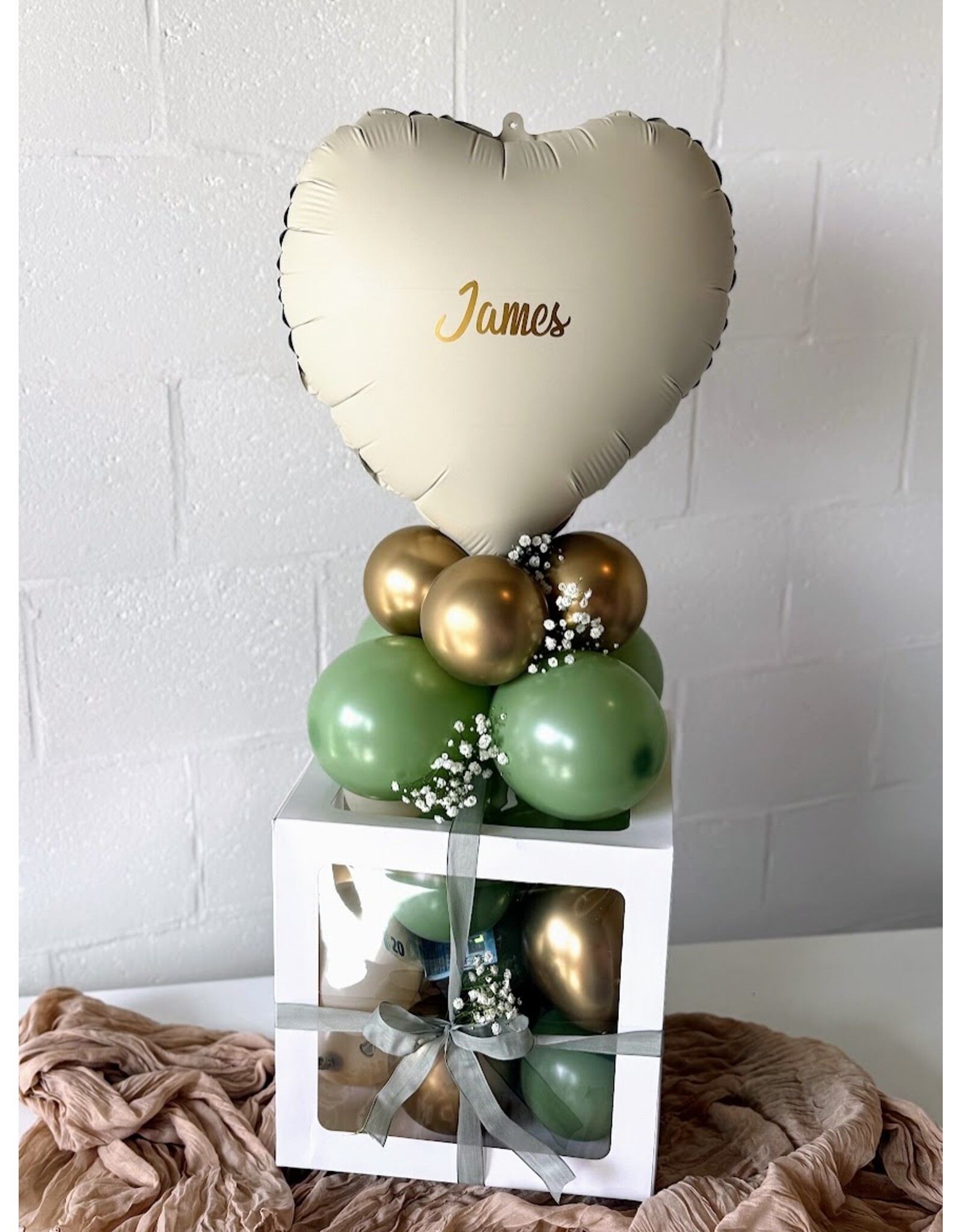 wowparty Ballonnenbox met geld & naam