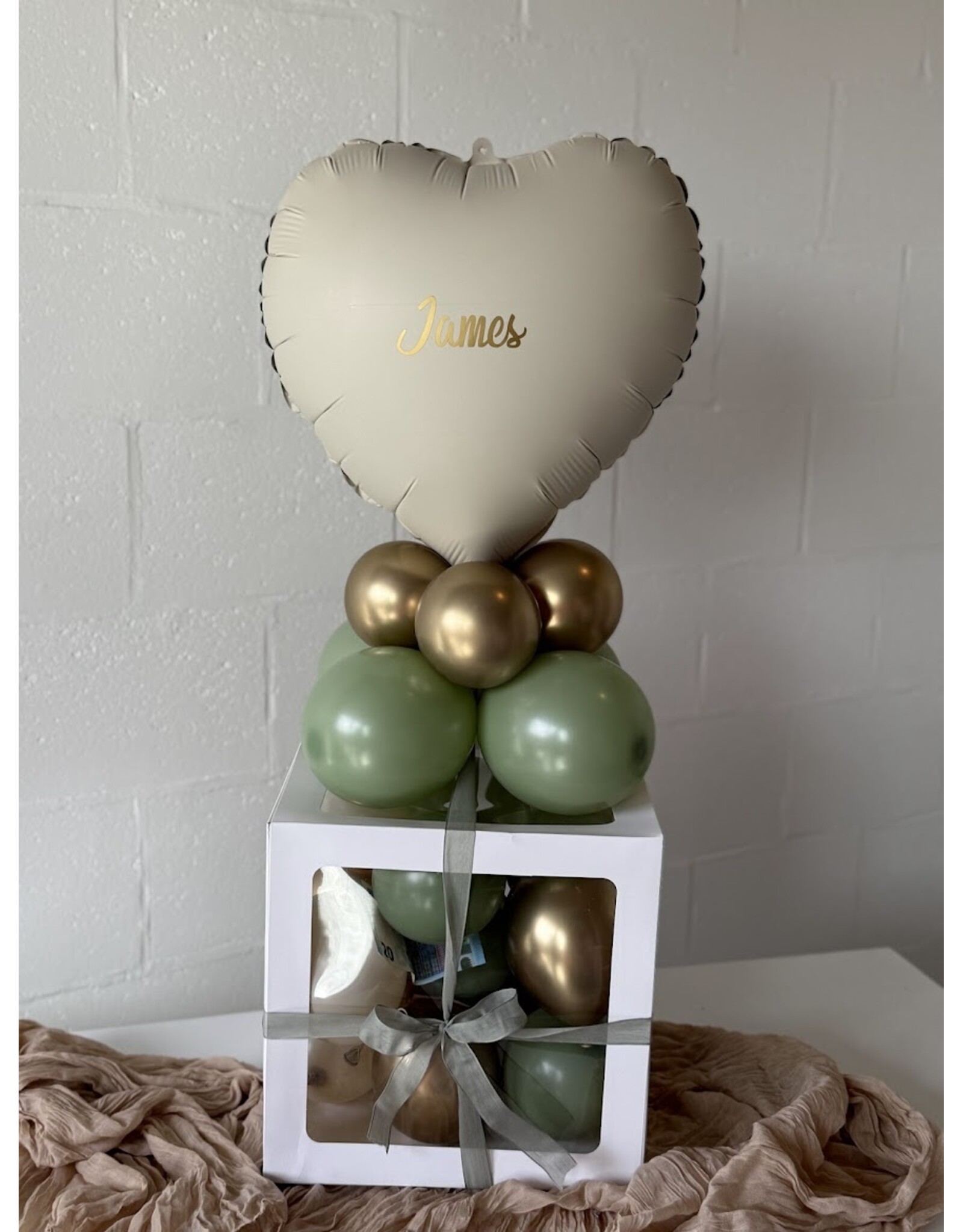 wowparty Ballonnenbox met geld & naam