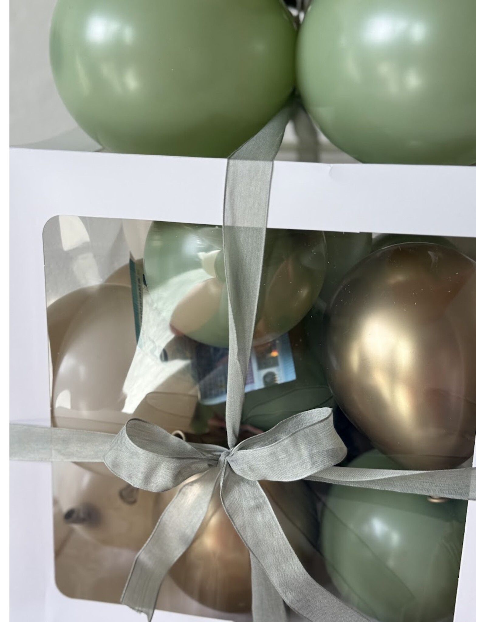 wowparty Ballonnenbox met geld & naam