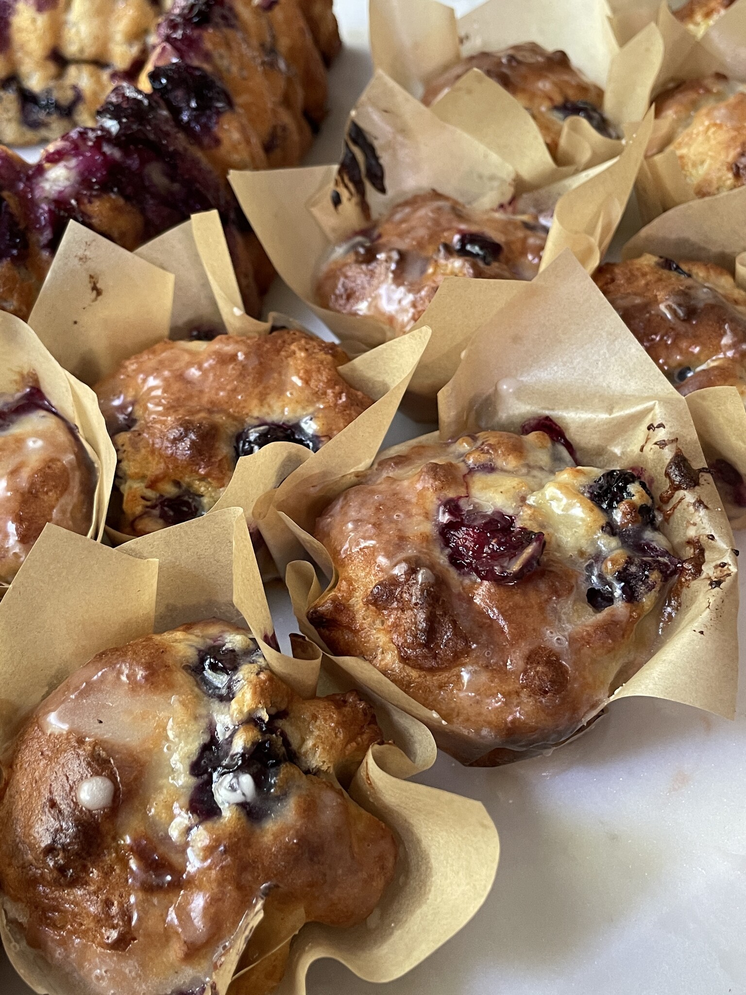 Eiwitrijke havermout muffins – Gezond en heerlijk met Griekse yoghurt en fruit spread