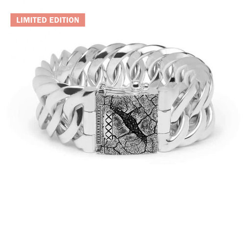 Buddha to Buddha Buddha To Buddha Armband 156 Chain Big Spinel Buddha to Buddha Buddha To Buddha Armband 156 Chain Big Spinel