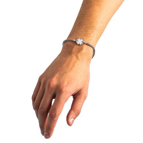 Buddha to Buddha Buddha to Buddha Armband 176 Katja Klaver Parelmoer Zilver