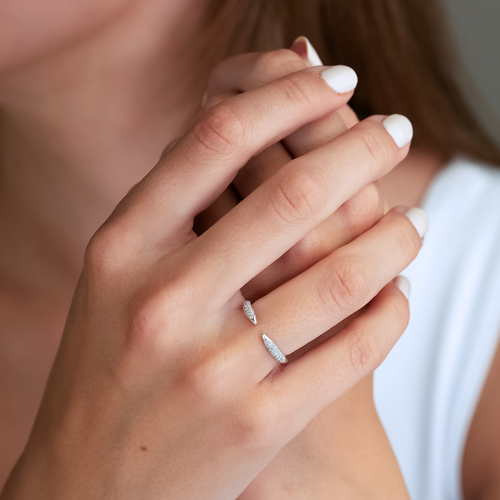 Miss Spring Miss Spring Ring Arrow Pave MSR632 Miss Spring Miss Spring Ring Arrow Pave MSR632