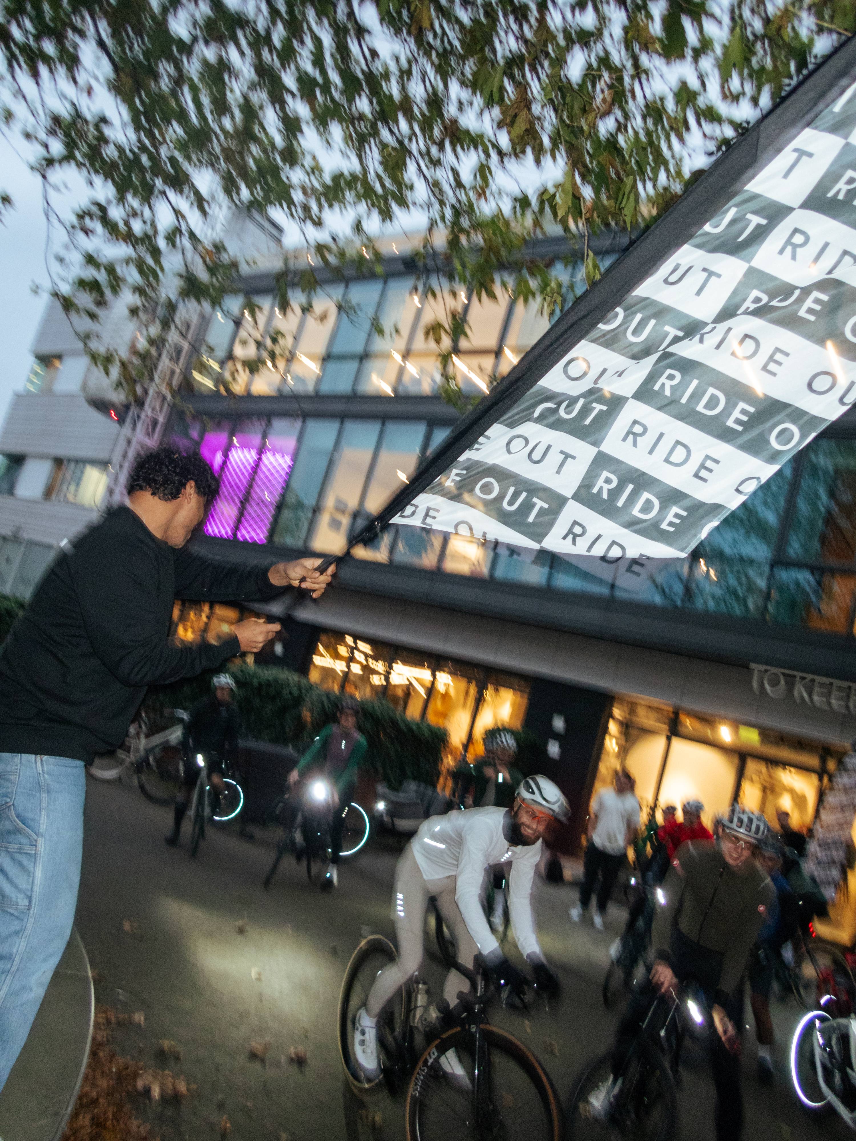 Bezoek Ride Out<br> in Amsterdam-1