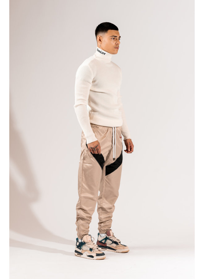 Lumi3re Turtleneck Off-White