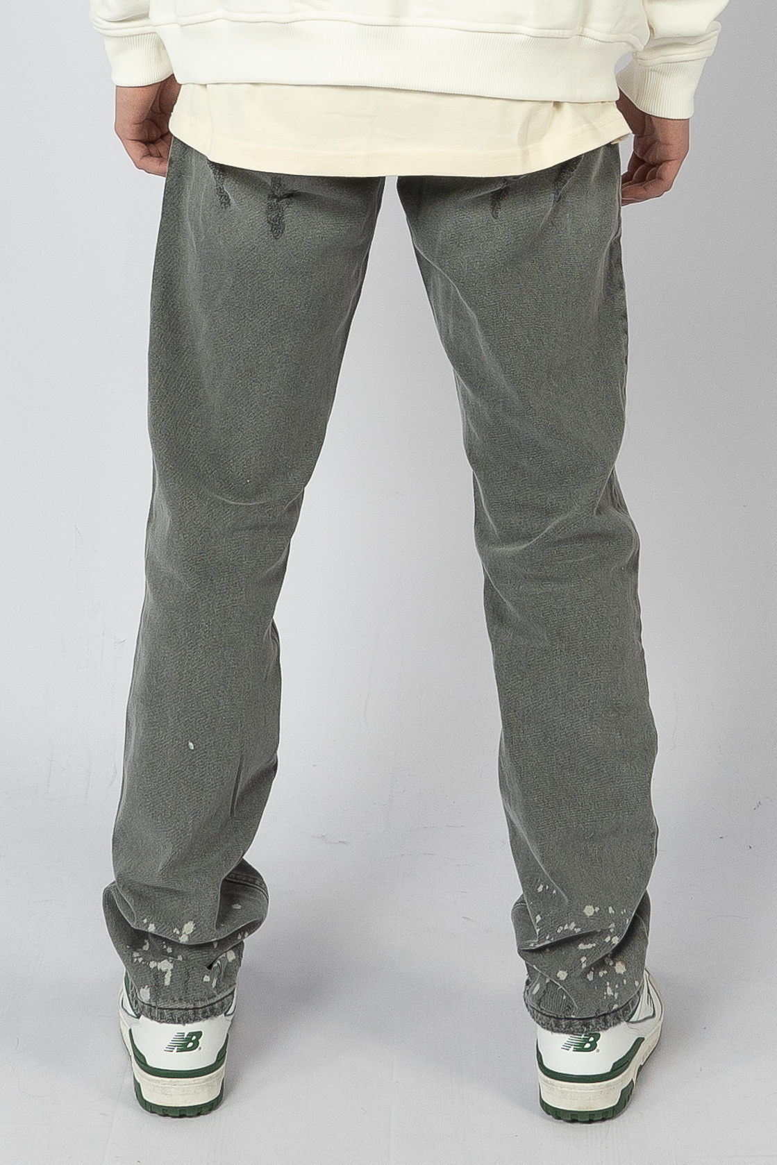 Loose Fit Embroidered Lumi3re Jeans 