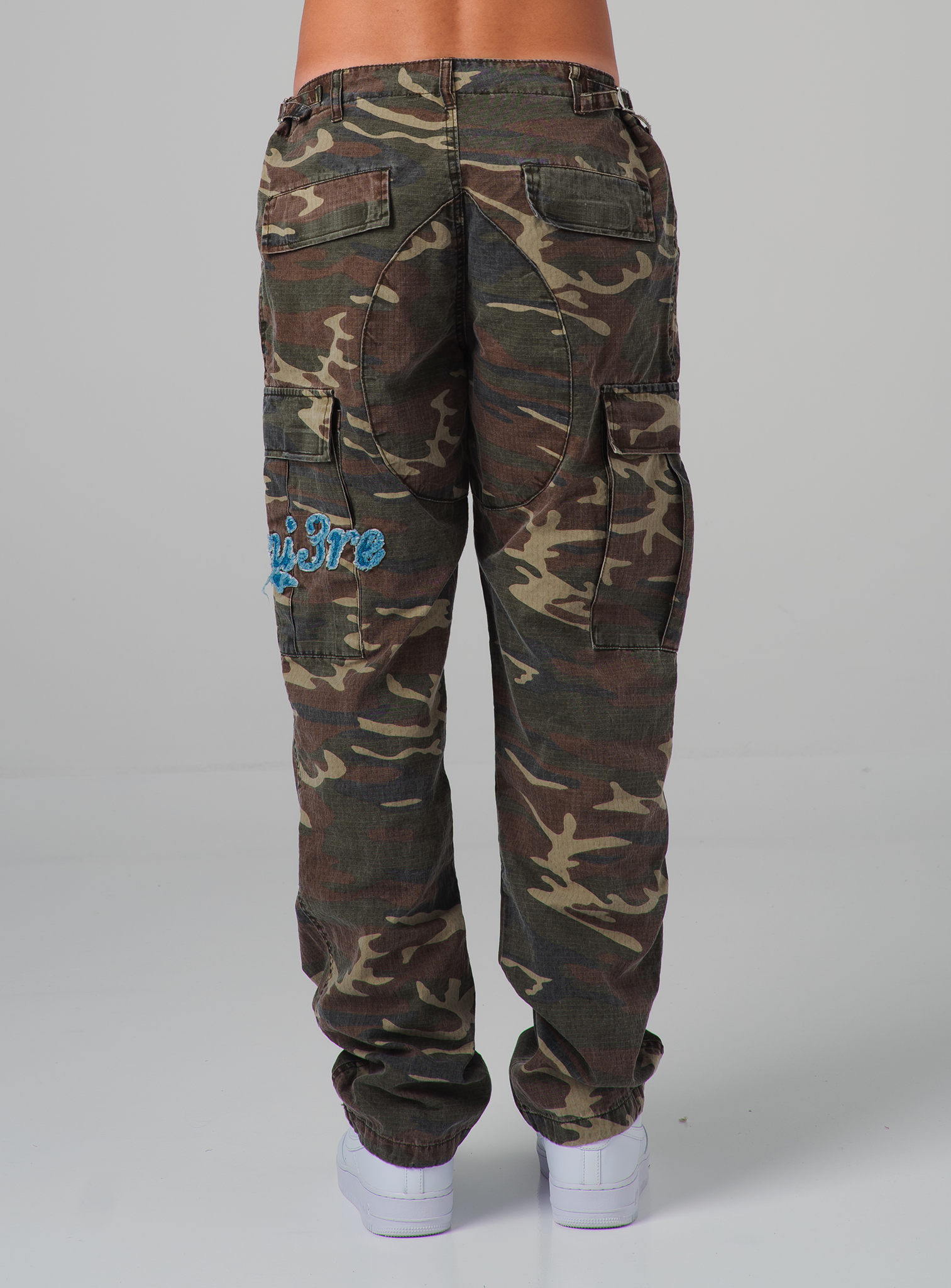 Khaki Camouflage Skinny Jeans. Denim | PrettyLittleThing