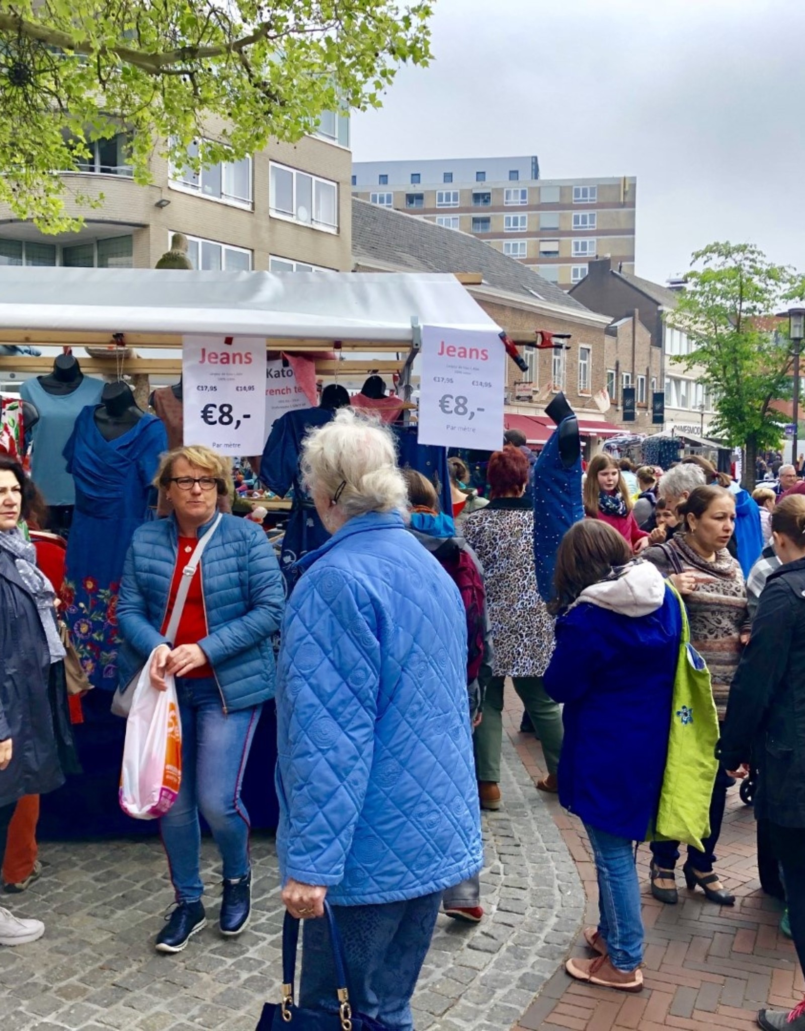 Kerkrade (NL) - Markt,  monday, 1 May 2023
