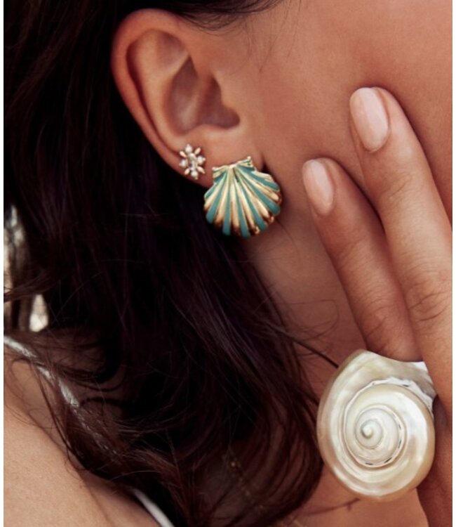 Single antique soul stud silver