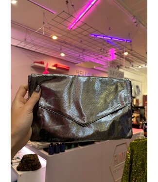 Silver clutch