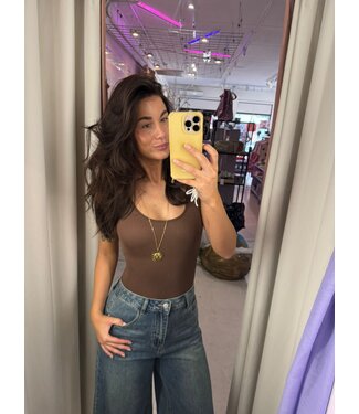 Naomi Body - Brown