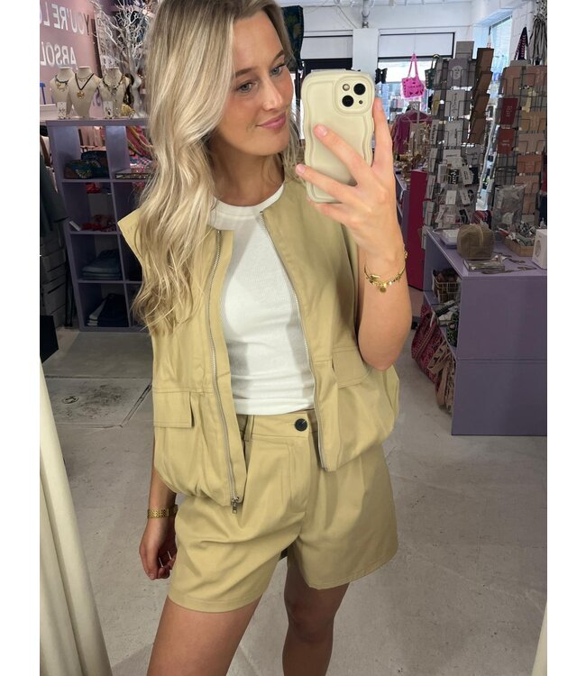 Lauren Short - Beige