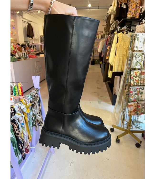 Chelsey Boots - Black