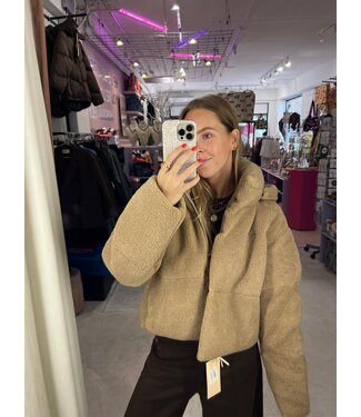 Rowan Teddy Jacket - Beige