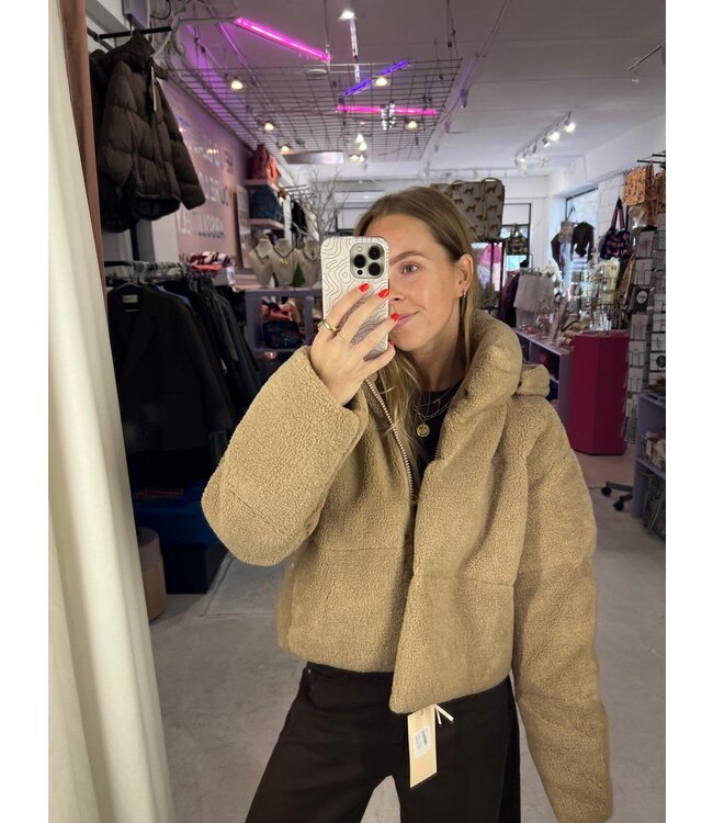 Rowan Teddy Jacket - Beige