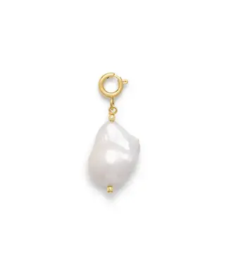Le Veer Baroque Pearl Charm