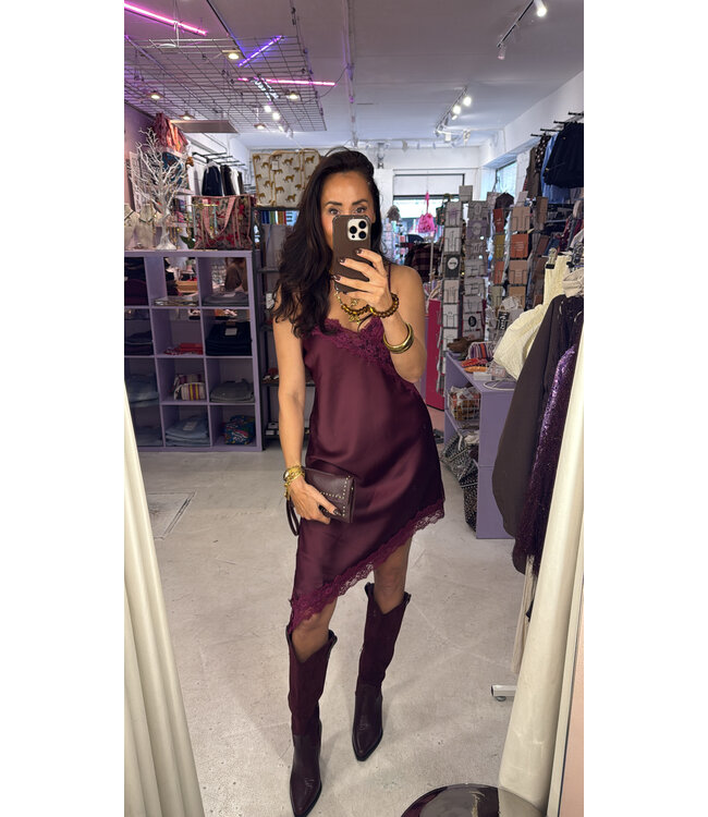 Mely Dress - Burgundy