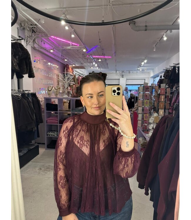 Phoebe Lace Top - Burgundy
