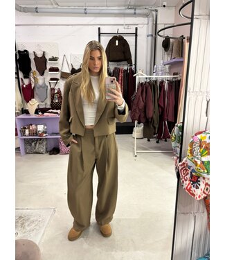 Signature Pants - Mocha Mousse