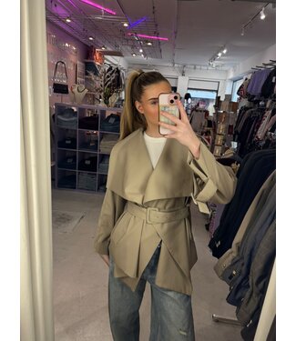 Lulu Short Trenchcoat - Beige