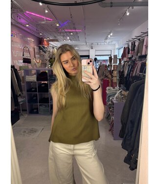 Sculpt Knit Top - Green