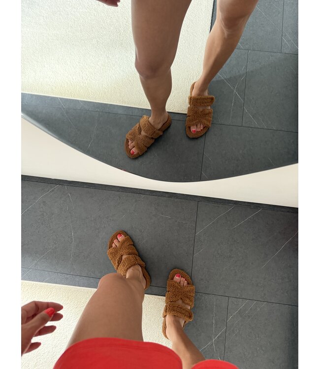 Aline Teddy Sandals